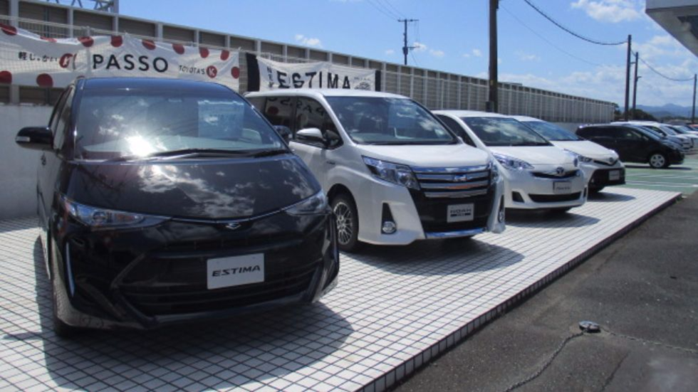 行橋店 展示車トヨタカローラ博多