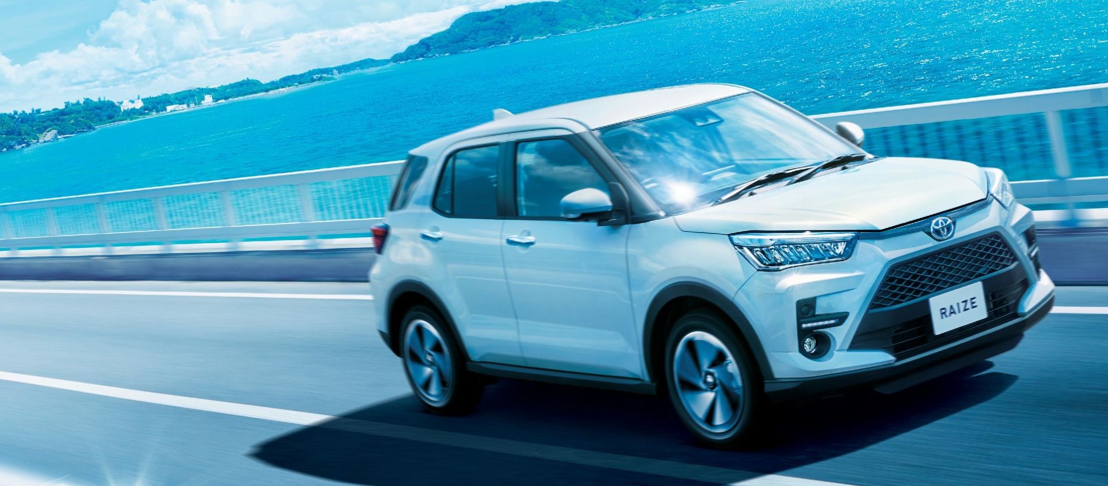 ライズのグレード別の特徴！デザイン・燃費・サイズ・価格・カラーを