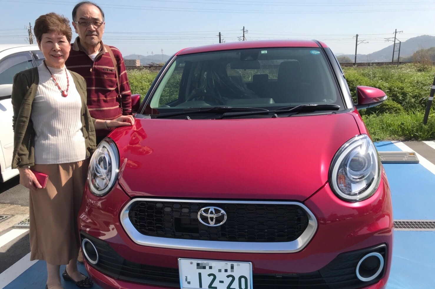 納車式の写真 えっ ナンバー出し 宗像店 宗像市 トヨタカローラ博多