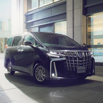 HYBRID SR“C パッケージ”（7人乗り・E-Four）