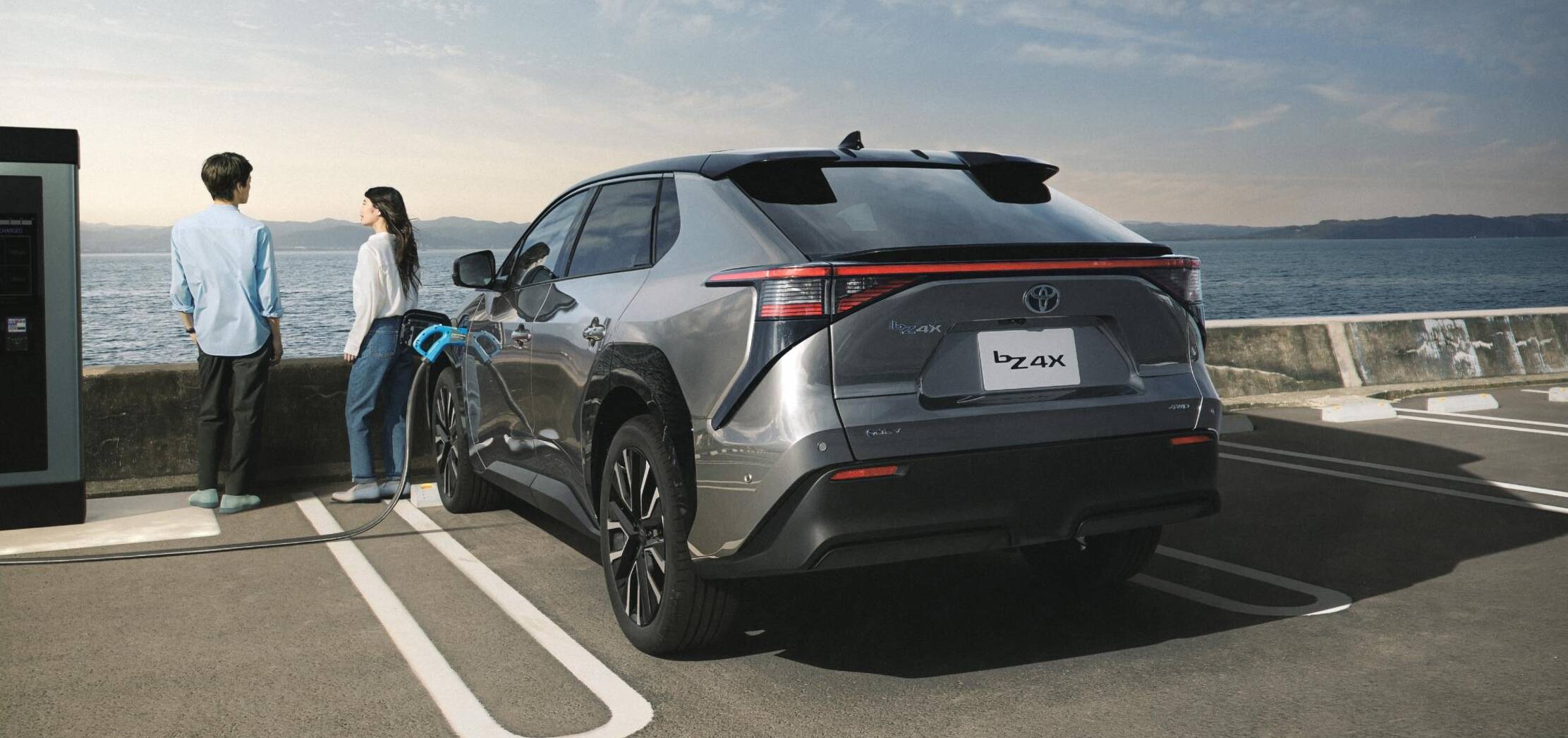 EV・PHEVの燃費(電費)は？走行距離や維持費、ガソリン車との比較も！ | トヨタカローラ博多